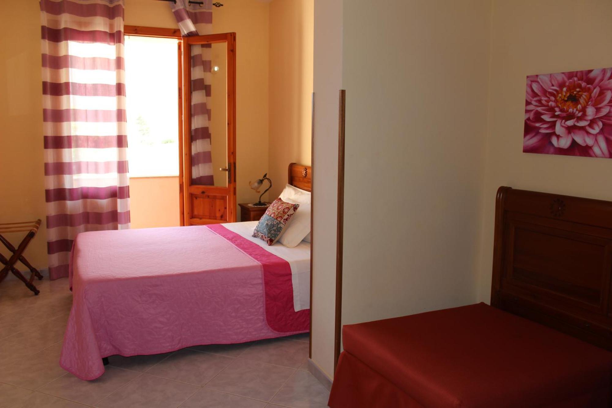 Raggio Di Sole Bed & Breakfast Macari Exterior foto