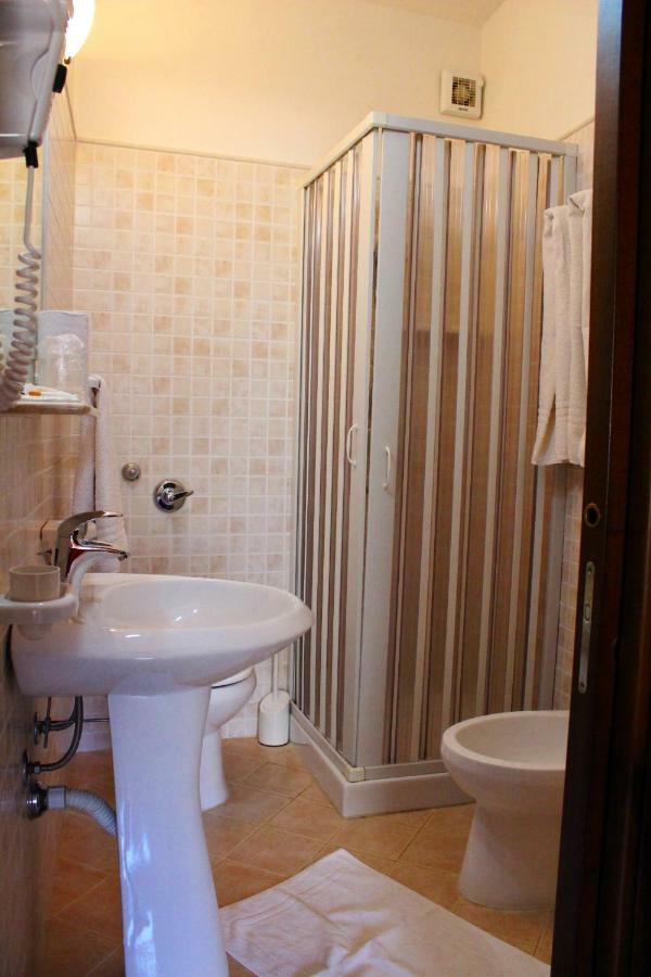 Raggio Di Sole Bed & Breakfast Macari Exterior foto